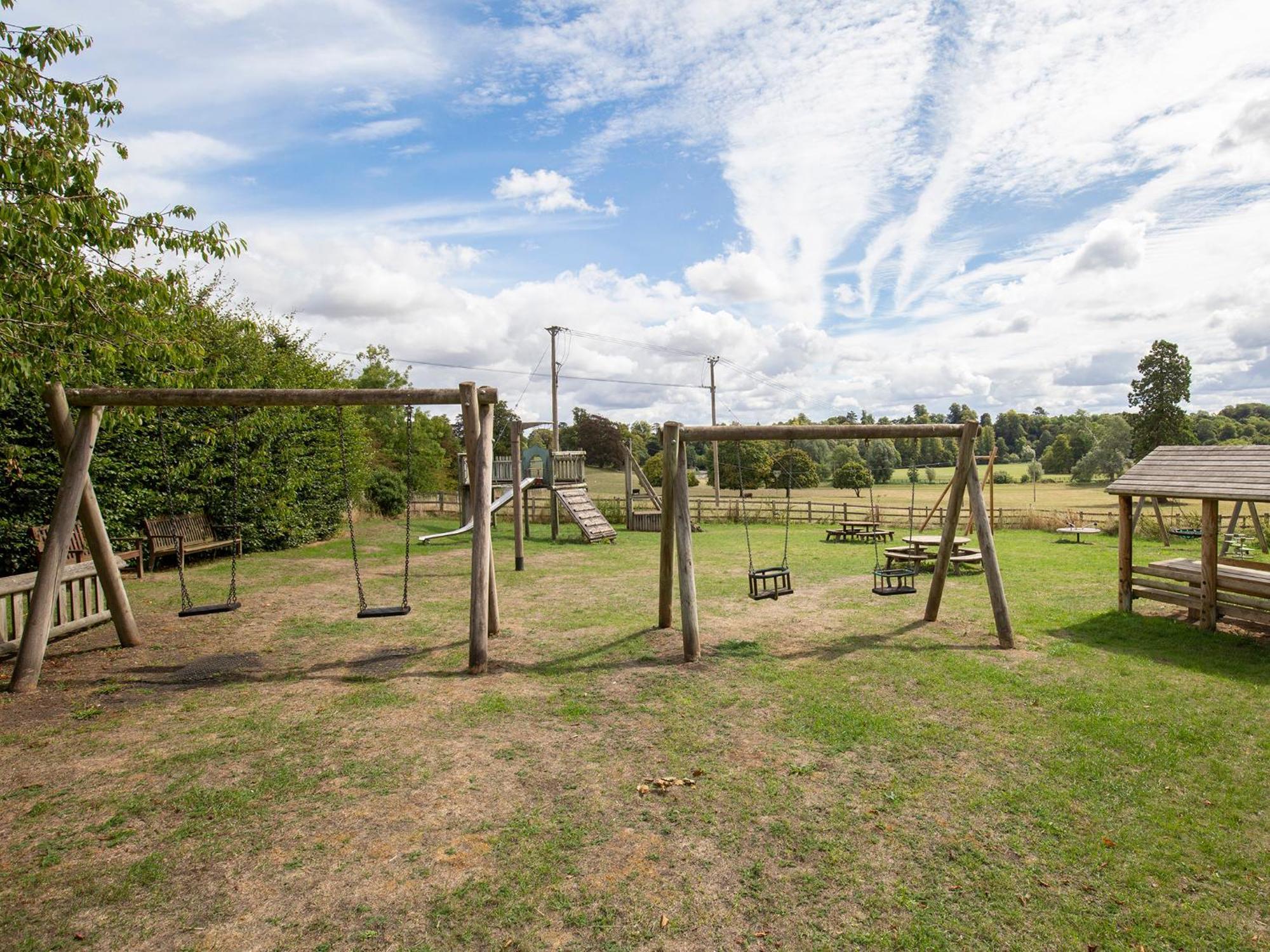 Villa Meadow View Cirencester Exterior foto